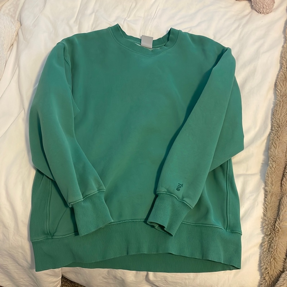 TNA cozy boyfriend crewneck
